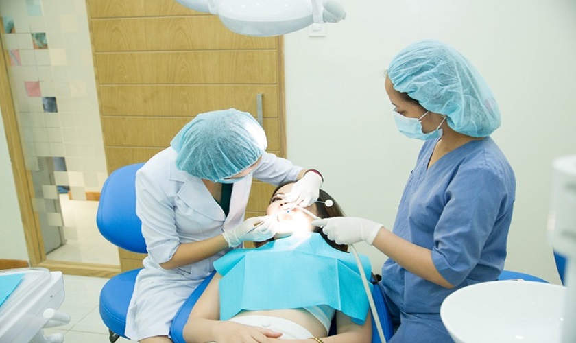 Hỏi: Răng sứ Emax có tối ưu không? Địa chỉ làm răng sứ thẩm mỹ uy tín ở đâu?